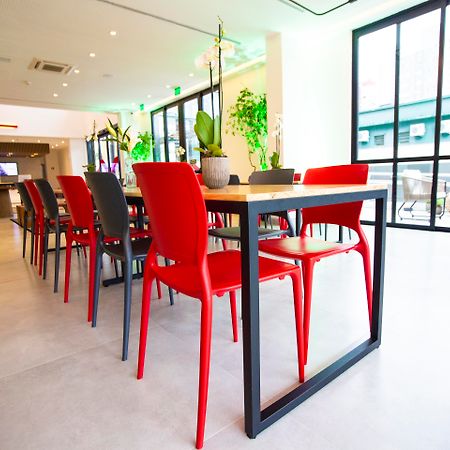 Hotel Moov Куритиба Екстериор снимка