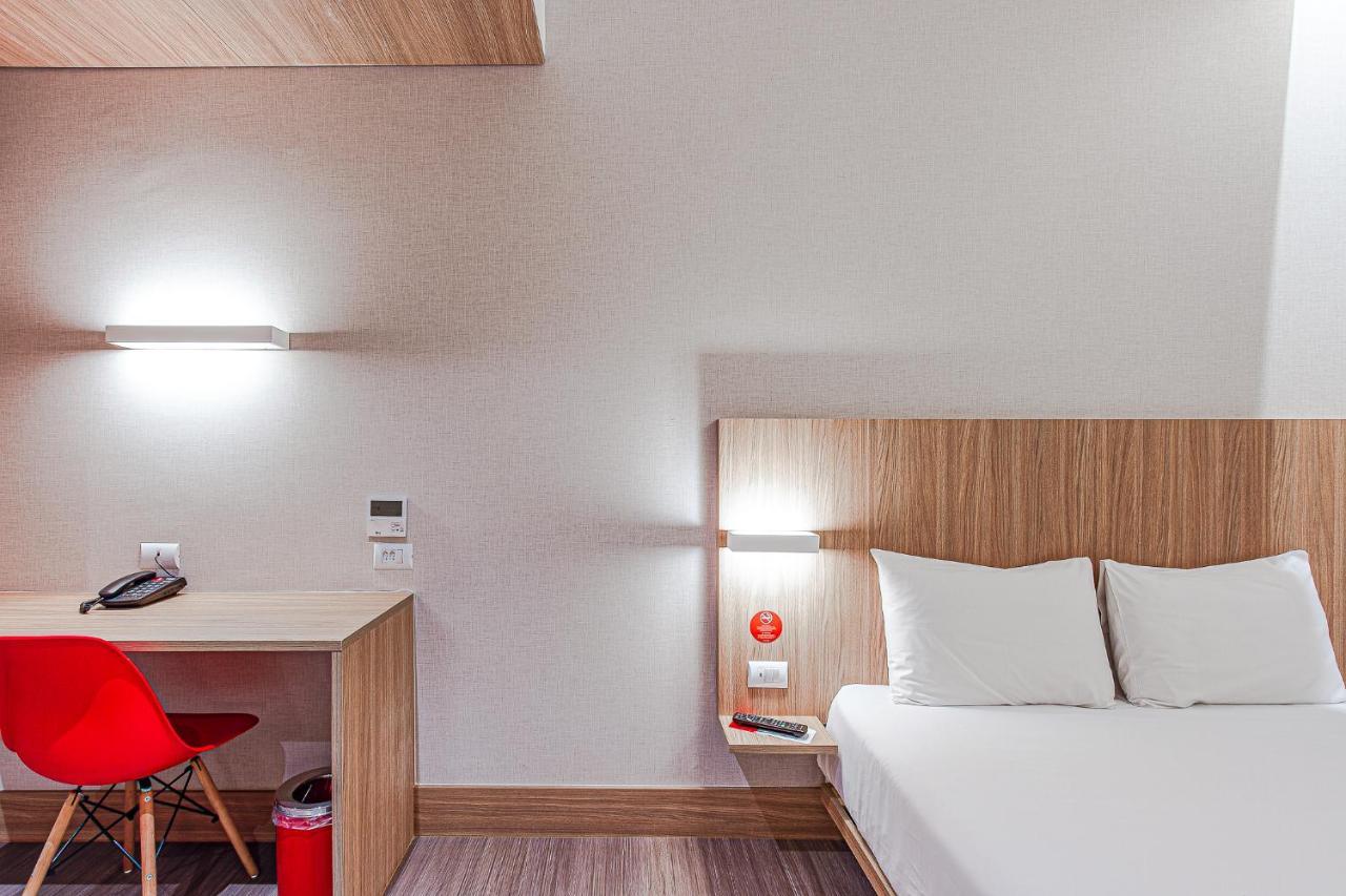 Hotel Moov Куритиба Екстериор снимка